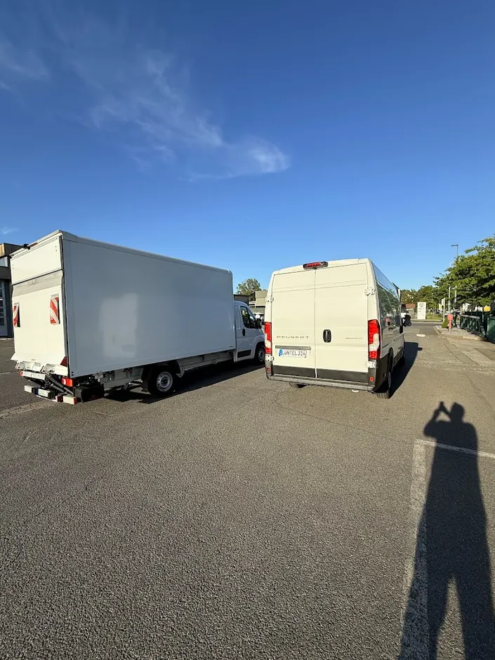E.S.A Transportervermietung