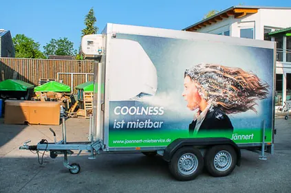 Jännert Mietservice: Anhänger, Transporter und Kühlfahrzeuge im Raum München